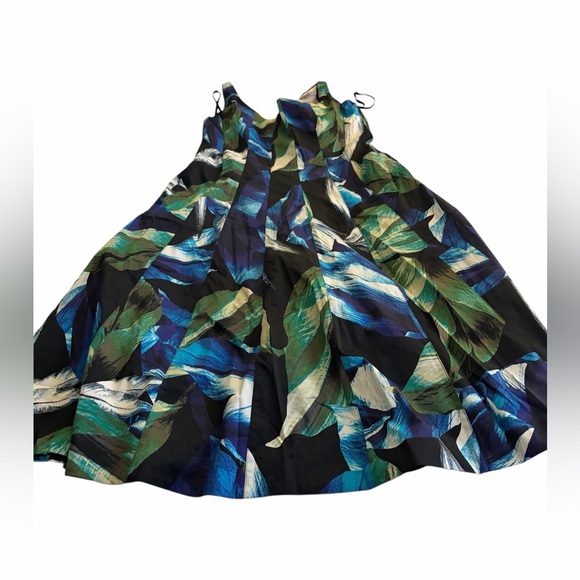 White House Black Market Blue & Green Leaf-Print Midi Dress - Picture 3 of 8